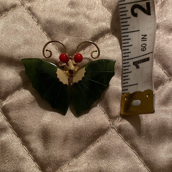 Genuine Jade and Coral Butterfly Pendant Pin Brooch - Picture 5 of 5